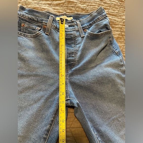 LEVI’S WEDGIE STRAIGHT FIT WOMEN'S JEANS. BUTTON FLY - Picture 6 of 9
